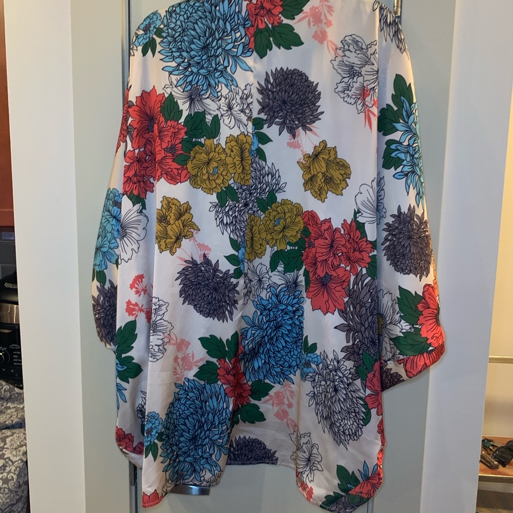 Beautiful kimono - Picture 5 of 6